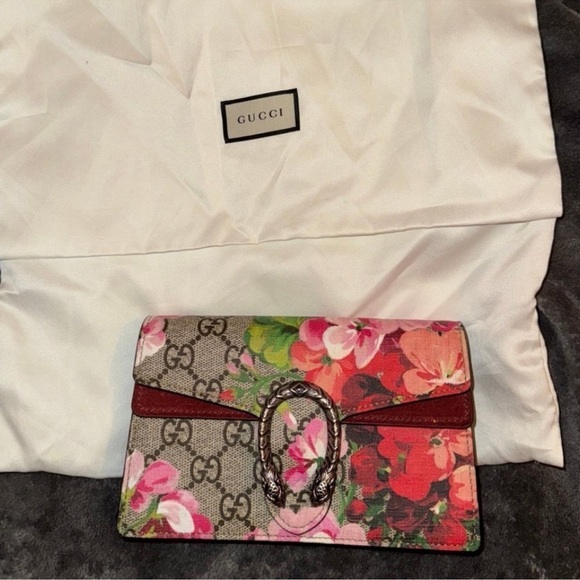 🌸GUCCI DIONYSUS BLOOMS🌸 SUPER MINI BAG! like new
condition! Full inclusion! - Picture 4 of 10